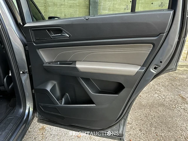 Volkswagen atlas 3.6 v6 r-line 7-persoons 280pk 2023 - afbeelding 39 van  58