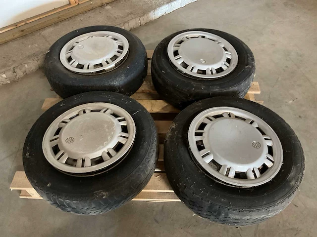 Volkswagen autoband - afbeelding 2 van  2
