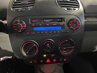Volkswagen beetle 1.6, 33-rl-tr - afbeelding 1 van  6