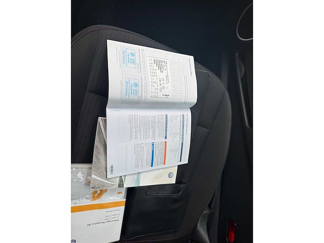 Volkswagen beetle cabriolet 1.2 tsi exclusive series jxg-12-h - afbeelding 29 van  47