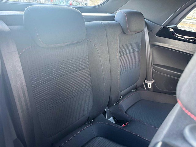 Volkswagen beetle cabriolet 1.2 tsi exclusive series jxg-12-h - afbeelding 26 van  45