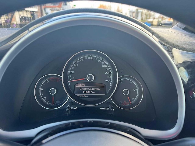 Volkswagen beetle cabriolet 1.2 tsi exclusive series jxg-12-h - afbeelding 25 van  47
