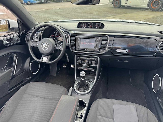 Volkswagen beetle cabriolet 1.2 tsi exclusive series jxg-12-h - afbeelding 29 van  47