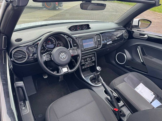 Volkswagen beetle cabriolet 1.2 tsi exclusive series jxg-12-h - afbeelding 32 van  47