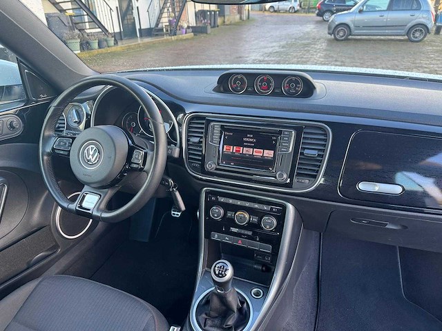 Volkswagen beetle cabriolet 1.2 tsi exclusive series jxg-12-h - afbeelding 44 van  47