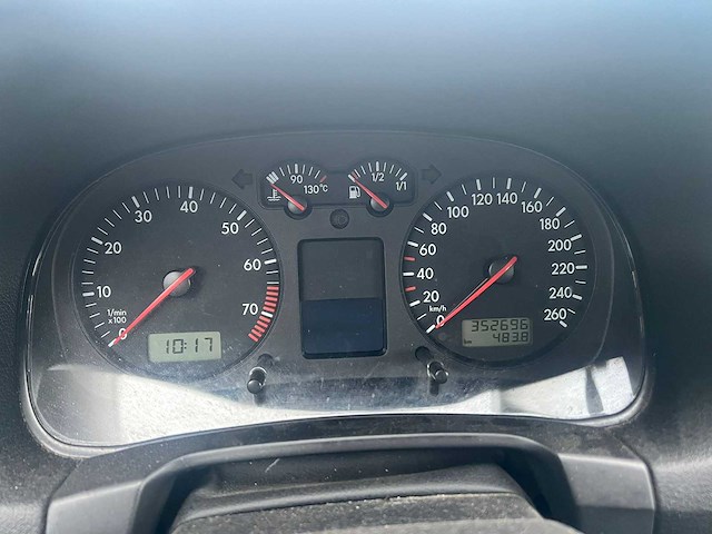 Volkswagen bora 1.6-16v turijn, 17-rl-zh - afbeelding 3 van  18