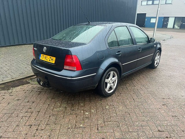 Volkswagen bora 1.6-16v turijn, 17-rl-zh - afbeelding 6 van  13