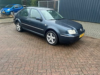 Volkswagen bora 1.6-16v turijn, 17-rl-zh - afbeelding 8 van  13
