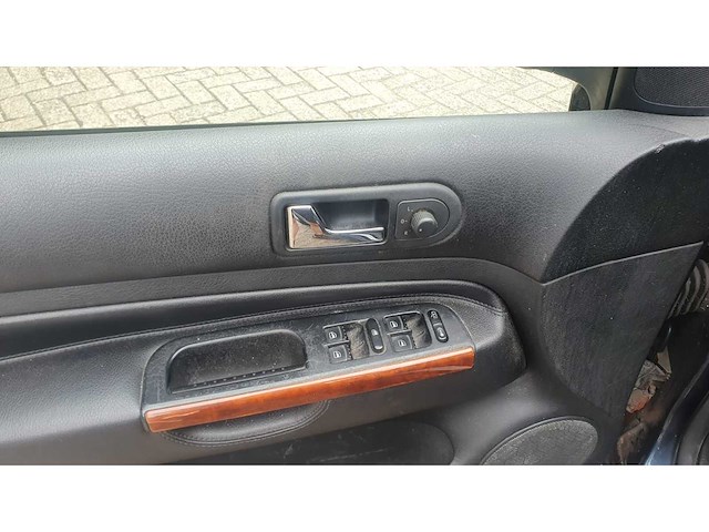 Volkswagen bora variant 1.8 20v turbo highline automaat, 04-ps-vn - afbeelding 3 van  12