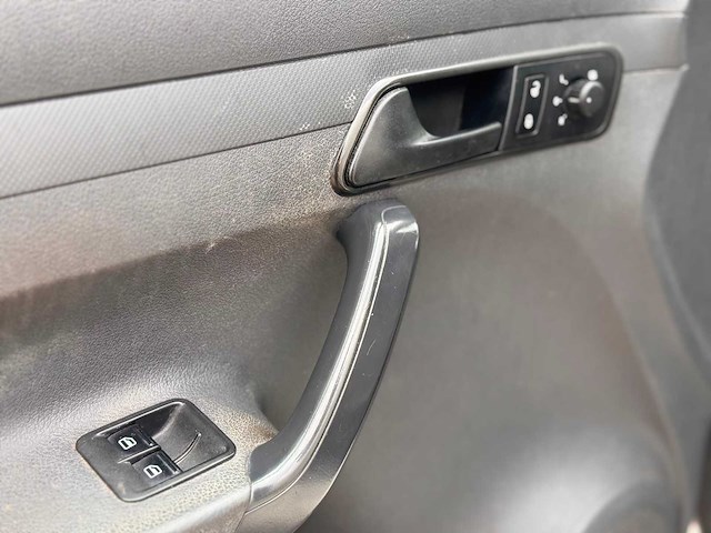 Volkswagen caddy 1.6 tdi, 1-vxs-97 - afbeelding 2 van  12