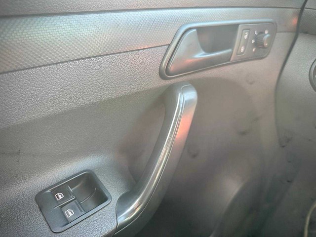 Volkswagen caddy 1.6 tdi, 8-vkn-01 - afbeelding 3 van  13