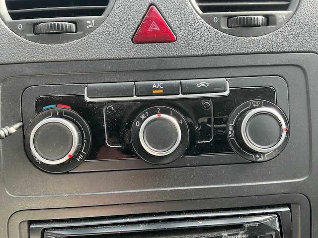 Volkswagen caddy 1.6 tdi bedrijfswagen - afbeelding 8 van  25