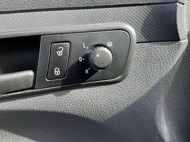 Volkswagen caddy 1.6 tdi bedrijfswagen - afbeelding 13 van  25