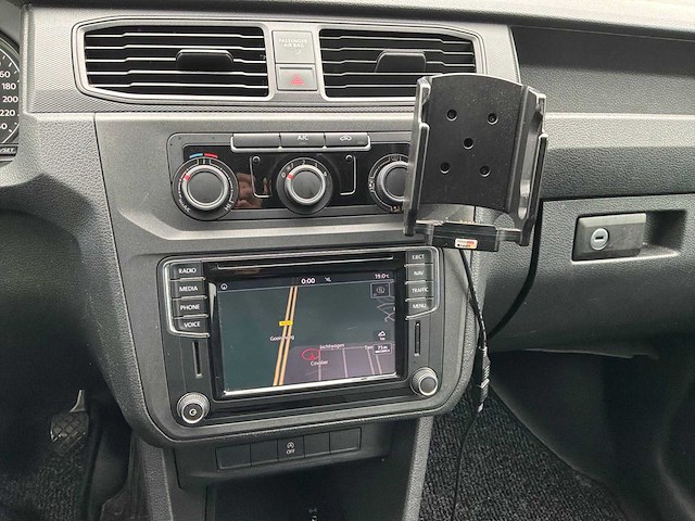Volkswagen caddy 2.0 tdi l2h1 bmt com bedrijfswagen - afbeelding 15 van  26
