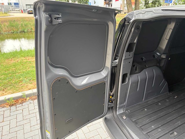 Volkswagen caddy cargo 1.5 tsi style bedrijfswagen - afbeelding 105 van  122