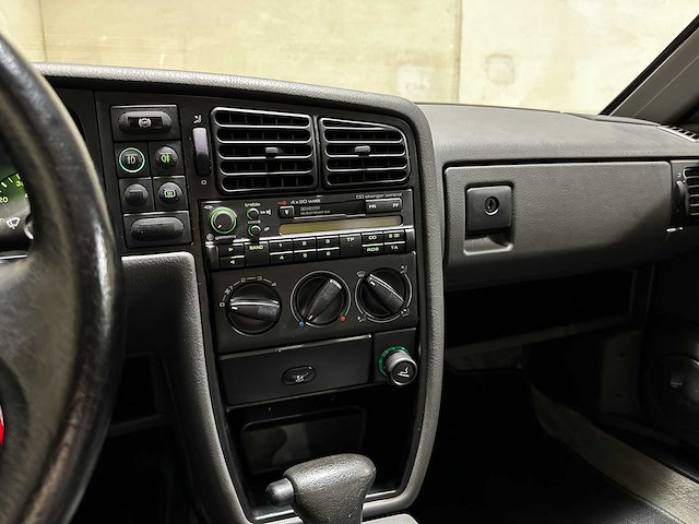 Volkswagen corrado 2.0 116pk 1994 (automaat) youngtimer, j-204-ng - afbeelding 23 van  42