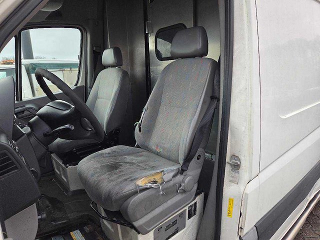 Volkswagen crafter - 35 2.5 tdi l3h2 automaat, 8-vlp-17 - afbeelding 4 van  4