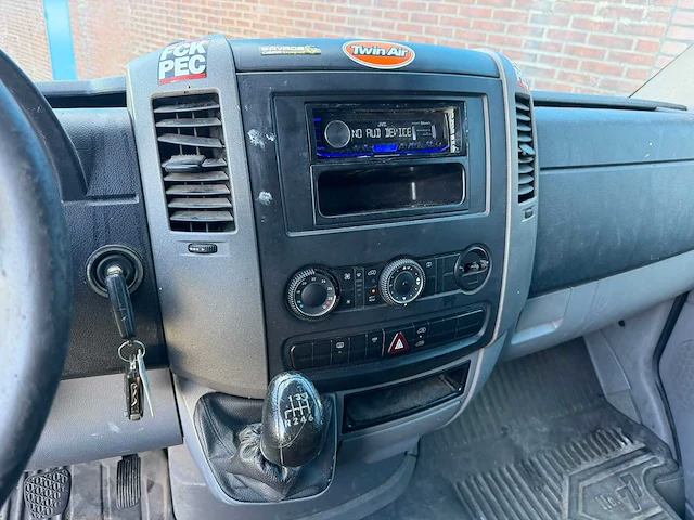 Volkswagen crafter 28 2.5 tdi l1h1 | 77-vpv-5 i - afbeelding 17 van  24