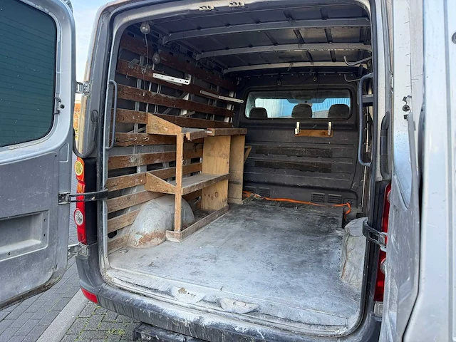 Volkswagen crafter 28 2.5 tdi l1h1 | 77-vpv-5 i - afbeelding 6 van  24