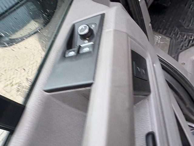 Volkswagen crafter 30 2.0 tdi l3h2 automaat, vrl-23-r - afbeelding 15 van  26