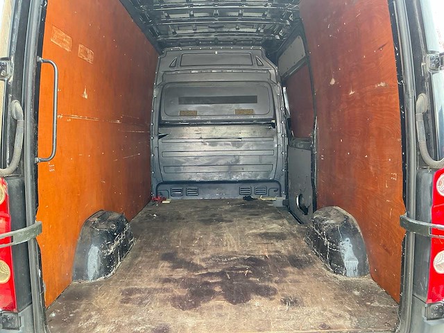 Volkswagen crafter 30 2.5 tdi l2 dc bedrijfswagen - afbeelding 16 van  30
