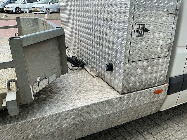 Volkswagen crafter 35 2.0 tdi be combi trekker + oplegger - afbeelding 19 van  38