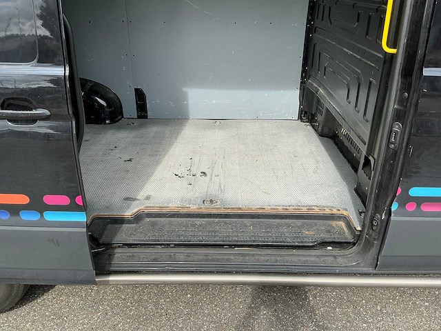 Volkswagen crafter 35 2.0 tdi l3h3 dc bedrijfswagen - afbeelding 11 van  21