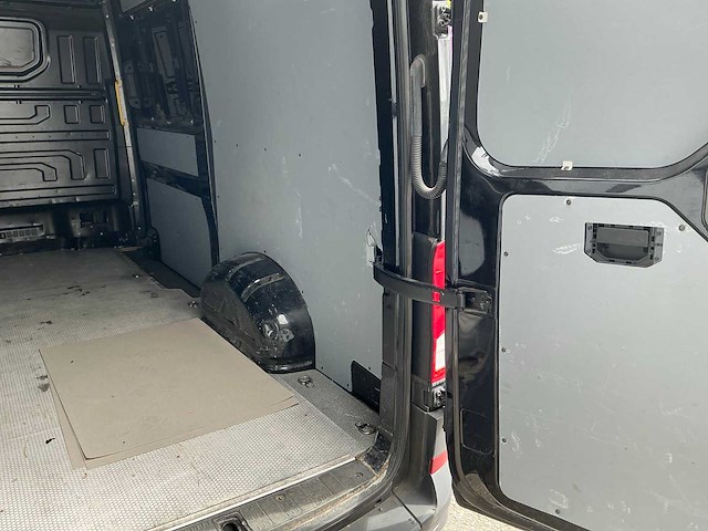 Volkswagen crafter 35 2.0 tdi l3h3 dc bedrijfswagen - afbeelding 14 van  21