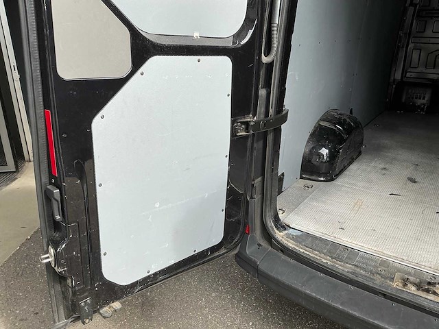 Volkswagen crafter 35 2.0 tdi l3h3 dc bedrijfswagen - afbeelding 16 van  21