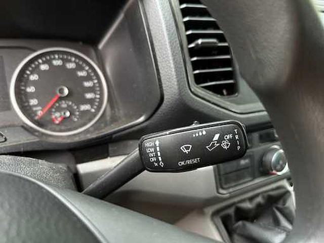 Volkswagen crafter 35 2.0 tdi l4 el highline 177pk 2018, v-106-nz bedrijfswagen - afbeelding 11 van  35