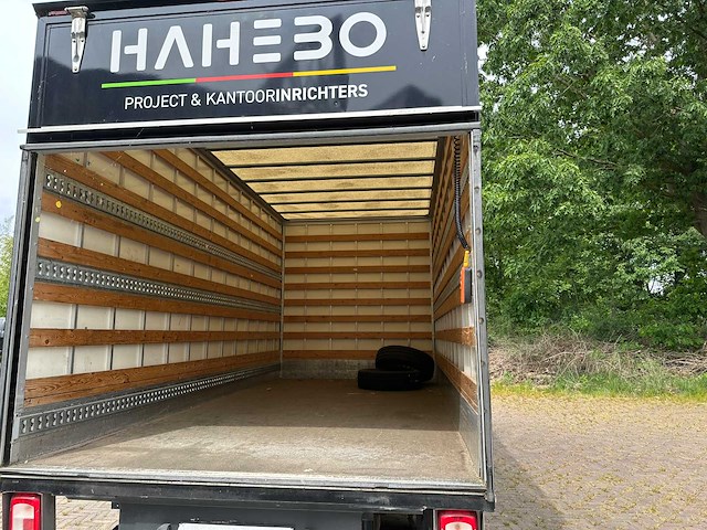 Volkswagen crafter 35 2.0 tdi l4 el highline 177pk 2018, v-106-nz bedrijfswagen - afbeelding 18 van  21