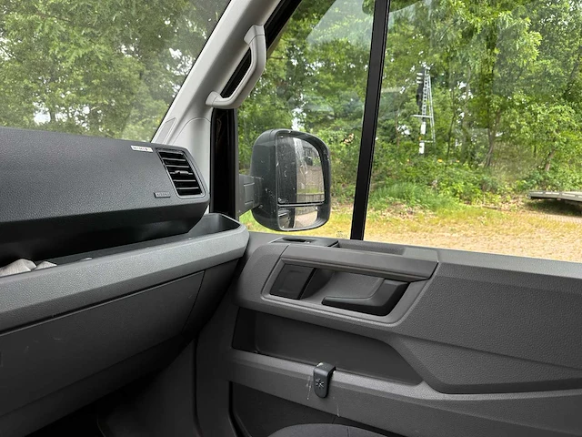 Volkswagen crafter 35 2.0 tdi l4 el highline 177pk 2018, v-106-nz bedrijfswagen - afbeelding 25 van  35
