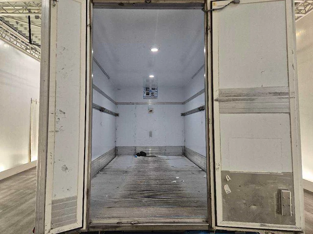 Volkswagen crafter 35 2.0 tdi l4 tr , vkz-70-p - afbeelding 2 van  8