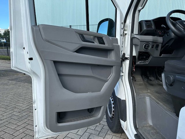Volkswagen crafter 35 2.0 tdi l4h3 102pk 2020 (origineel-nl) 3-persoons, vgs-74-z - afbeelding 18 van  31