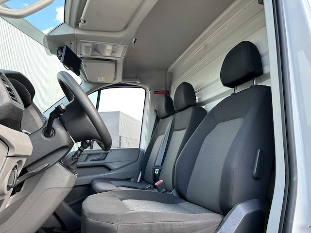 Volkswagen crafter 35 2.0 tdi l4h3 102pk 2020 (origineel-nl) 3-persoons, vgs-74-z - afbeelding 19 van  31