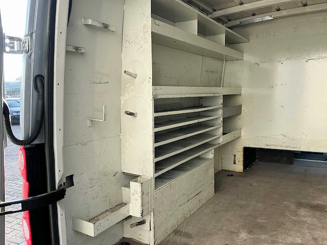 Volkswagen crafter 35 2.5 tdi l2h1 dc - van - afbeelding 14 van  22