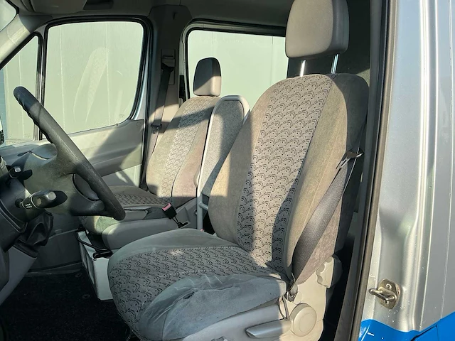 Volkswagen crafter 35 2.5 tdi l2h1 dc - van - afbeelding 20 van  22