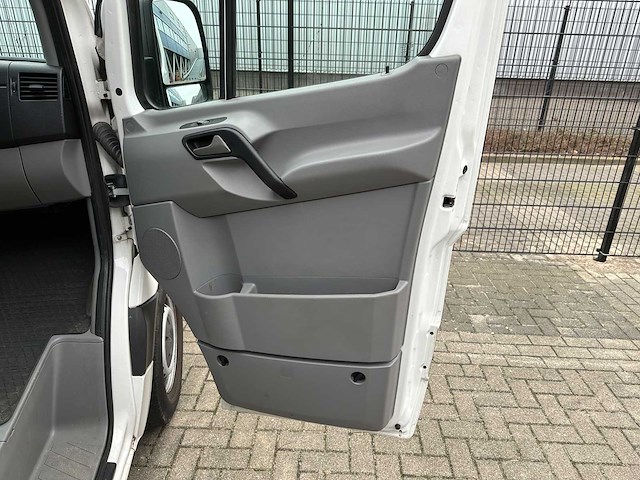 Volkswagen crafter 50 2.0 tdi l2h1 bm 150pk 2016, vz-045-r - afbeelding 21 van  39