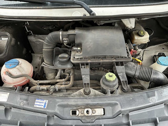 Volkswagen crafter 50 2.0 tdi l2h1 bm 150pk 2016, vz-045-r - afbeelding 25 van  39