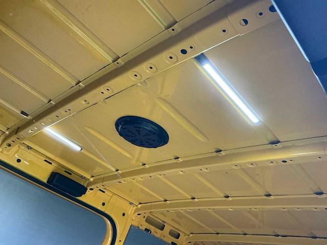 Volkswagen crafter 50 2.0 tdi l2h2 bmdc bedrijfswagen - afbeelding 27 van  40