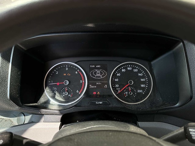 Volkswagen crafter 50 2.0 tdi l4 dldc highline dubbelcabine 177pk 2019 (origineel-nl) automaat, v-120-vl - afbeelding 49 van  75