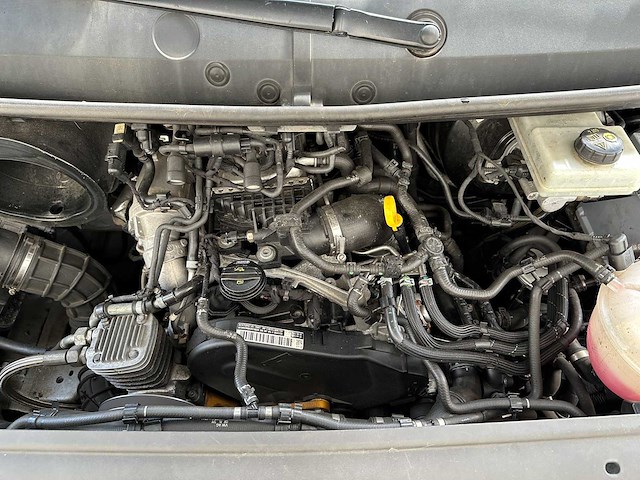 Volkswagen crafter 50 2.0 tdi l4 dldc highline dubbelcabine 177pk 2019 (origineel-nl) automaat, v-120-vl - afbeelding 64 van  75