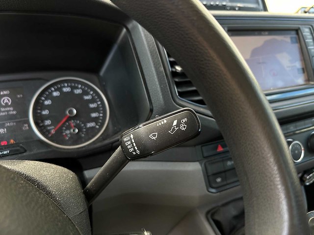 Volkswagen crafter 50 2.0 tdi l4 dldc highline dubbelcabine 177pk 2019 (origineel-nl) automaat, v-120-vl - afbeelding 51 van  80