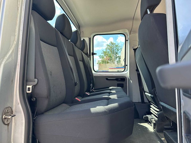 Volkswagen crafter 50 2.0 tdi l4 dldc highline dubbelcabine 177pk 2019 (origineel-nl) automaat, v-120-vl - afbeelding 63 van  80