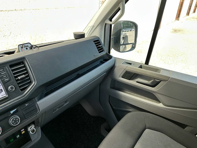 Volkswagen crafter 50 2.0 tdi l4 dldc highline dubbelcabine 177pk 2019 (origineel-nl) automaat, v-120-vl - afbeelding 59 van  91
