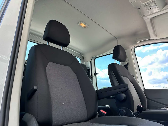 Volkswagen crafter 50 2.0 tdi l4 dldc highline dubbelcabine 177pk 2019 (origineel-nl) automaat, v-120-vl - afbeelding 24 van  74