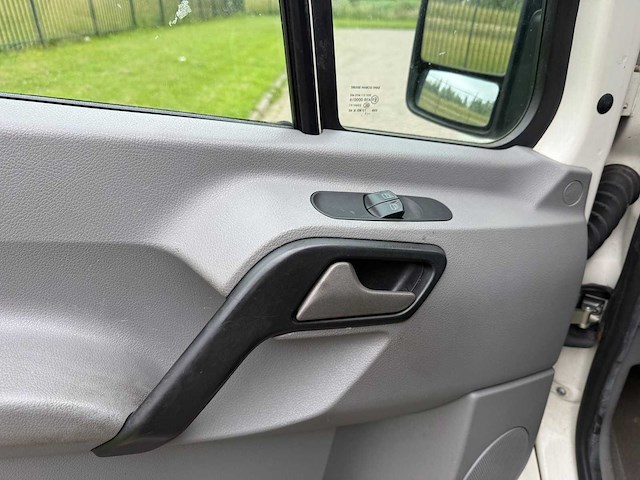 Volkswagen crafter 50 2.5 tdi l2h2, 10-vhs-8 - afbeelding 14 van  19