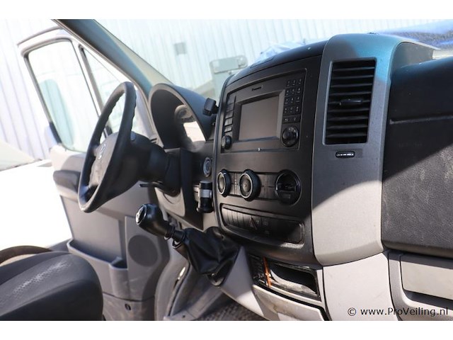 Volkswagen crafter bestel | kenteken: vj-676-f - afbeelding 11 van  39
