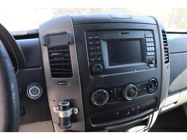 Volkswagen crafter bestel | kenteken: vj-676-f - afbeelding 16 van  39