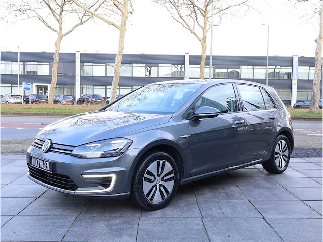 Volkswagen e-golf e-dition 100kw automaat 2020 - afbeelding 32 van  32